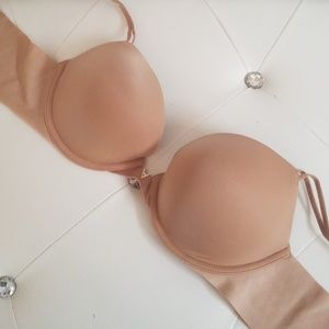 NEW Victoria's Secret Push Up Plunge Bra